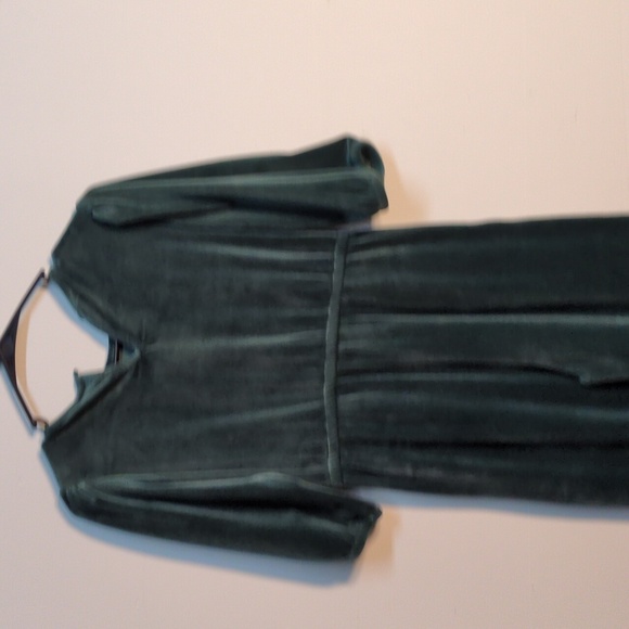 Hanna Andersson Green Velour Jumpsuit, Size 12 - Picture 6 of 7